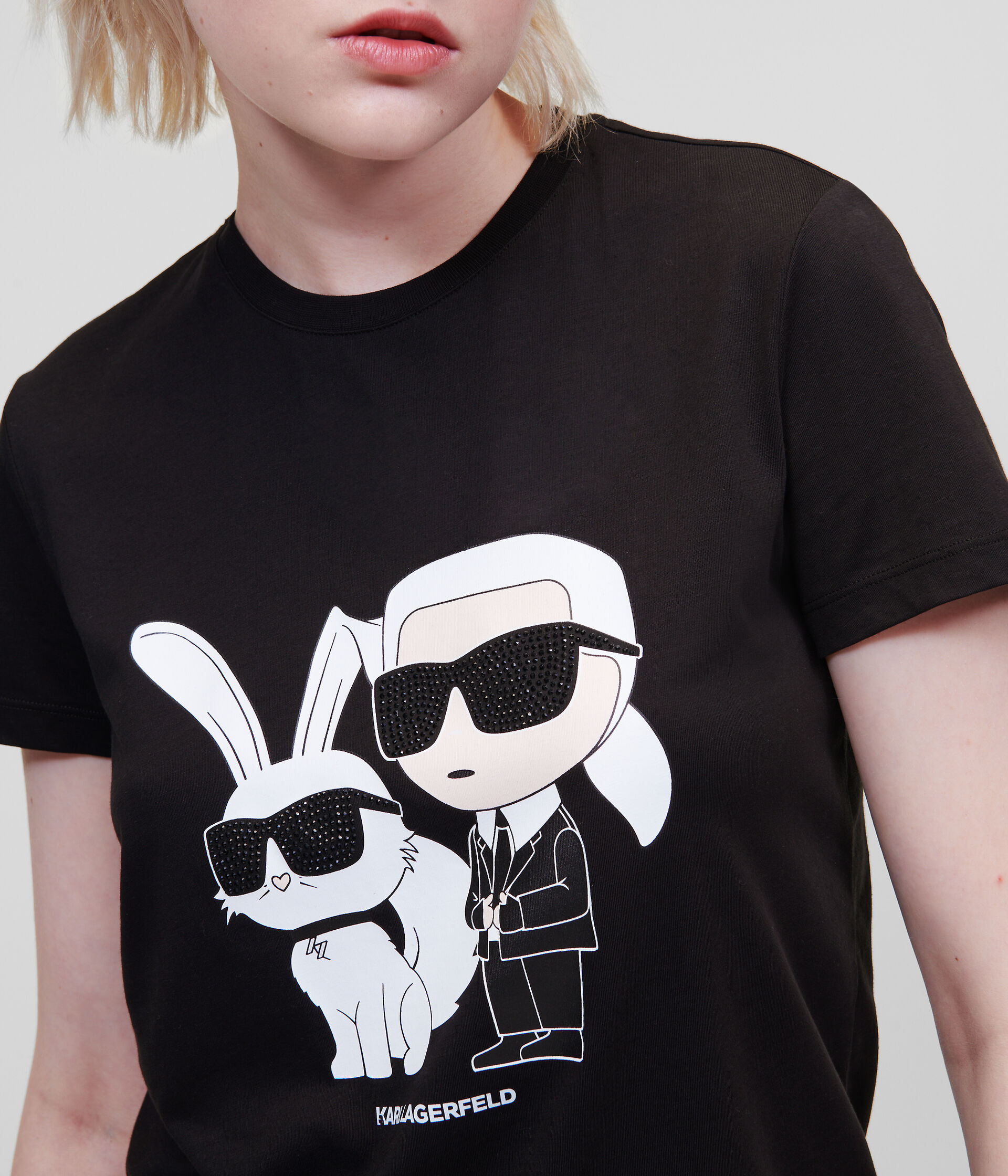 Camiseta Karl Lagerfeld conejo - 69.30 € Bolsos y zapatos de mujer, marcas  de moda online, Marc Jacobs, Zadig&voltaire, coach, Veja, Karl lagerfeld, y  muchas marcas más
