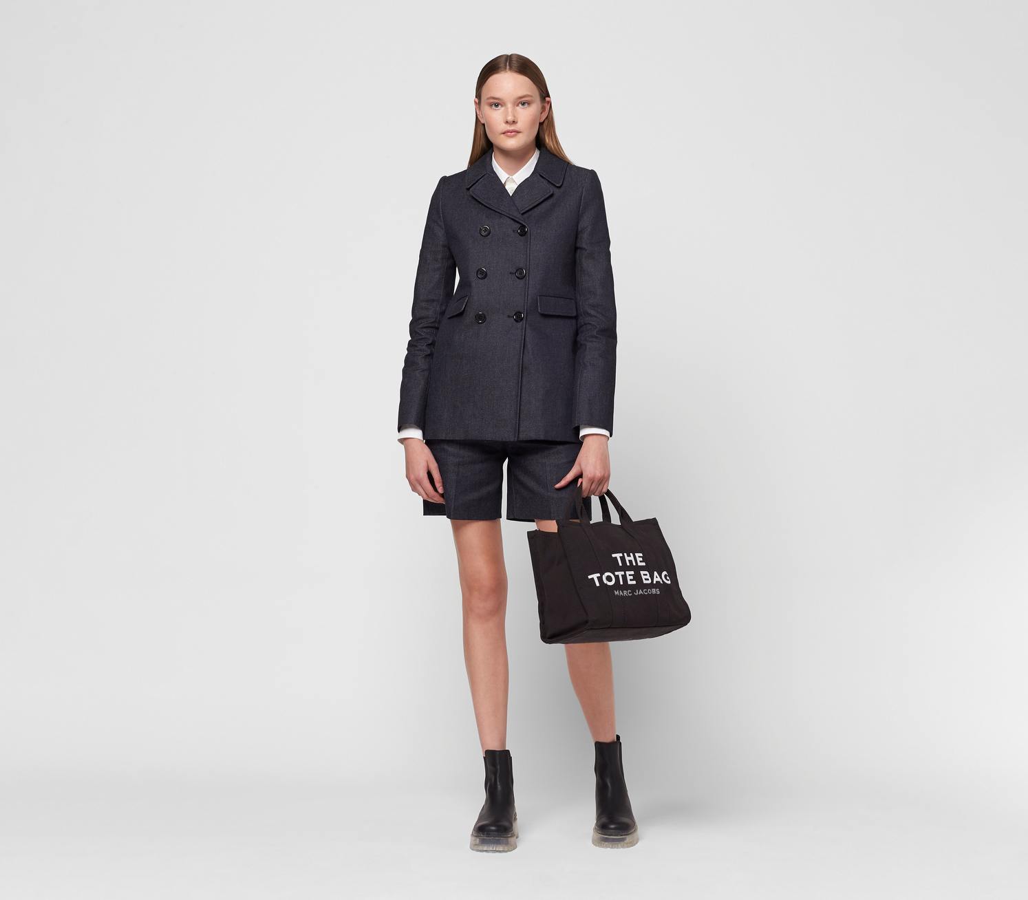 Bolso Marc Jacobs the tote bag mediano [191267798288] - 220.00 € Bolsos y  zapatos de mujer, marcas de moda online, Michael kors, Karl lagerfeld,  Guess, Armani, Premiata y muchas marcas más