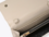 Cartera Kurt Geiger Kensington con cadena taupe