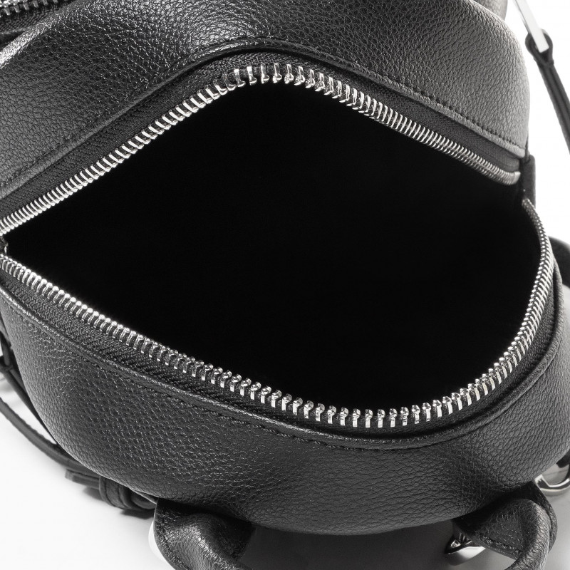 Mochila Karl Lagerfeld mini 21 Rue St-Guillaume piel negra - 147.00 €  Bolsos y zapatos de mujer, marcas de moda online, Michael kors, Karl  lagerfeld, Guess, Armani, Premiata y muchas marcas más