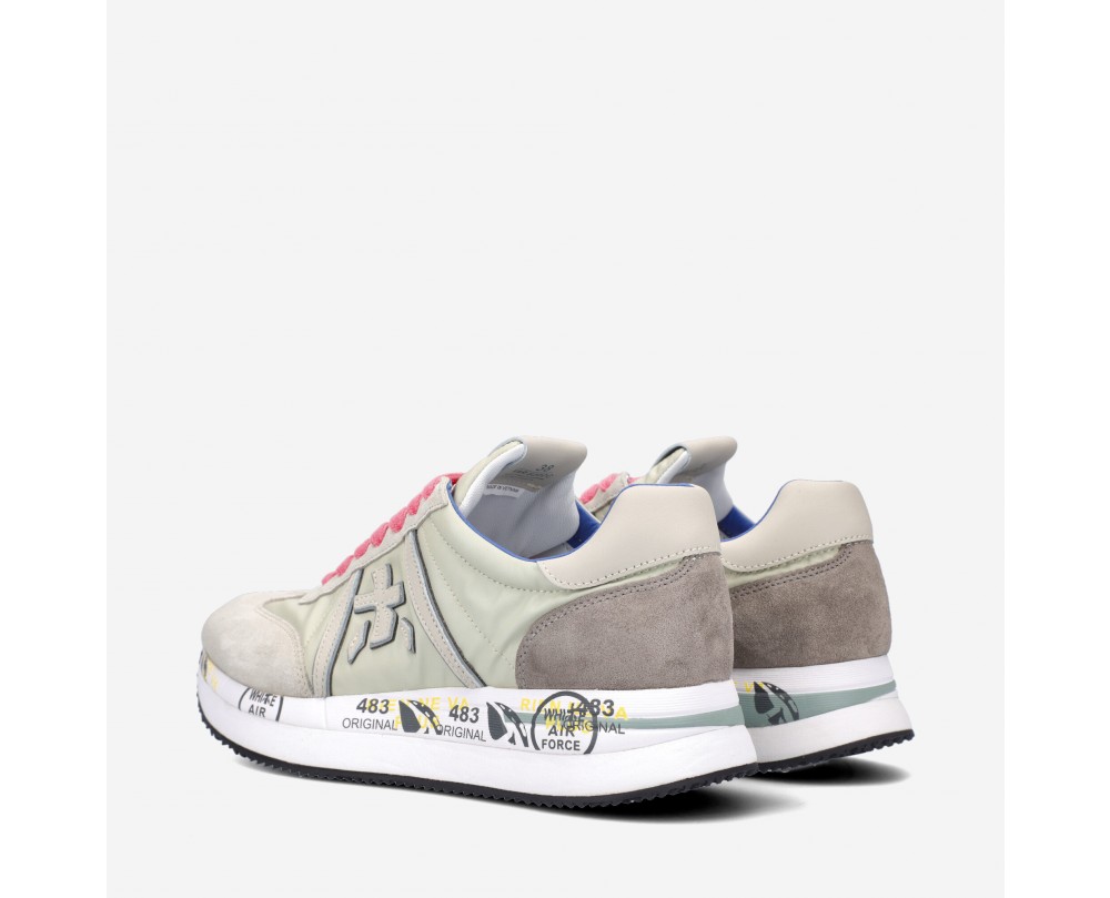 Zapatilla Premiata suela gruesa Conny 5202 multicolor - 215.00 € Bolsos y  zapatos de mujer, marcas de moda online, Michael kors, Karl lagerfeld,  Guess, Armani, Premiata y muchas marcas más
